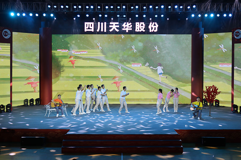 04 情景歌曲：小芳.jpg